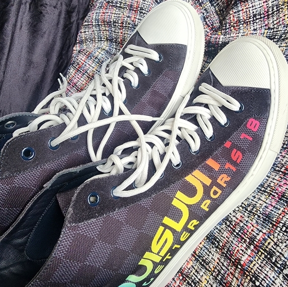 SOLD Authentic Louis Vuitton sneakers - Picture 11 of 15